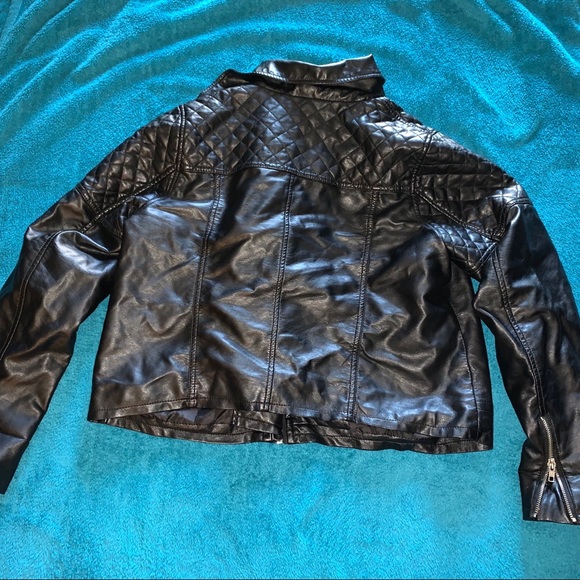 Leather jacket - Picture 3 of 3